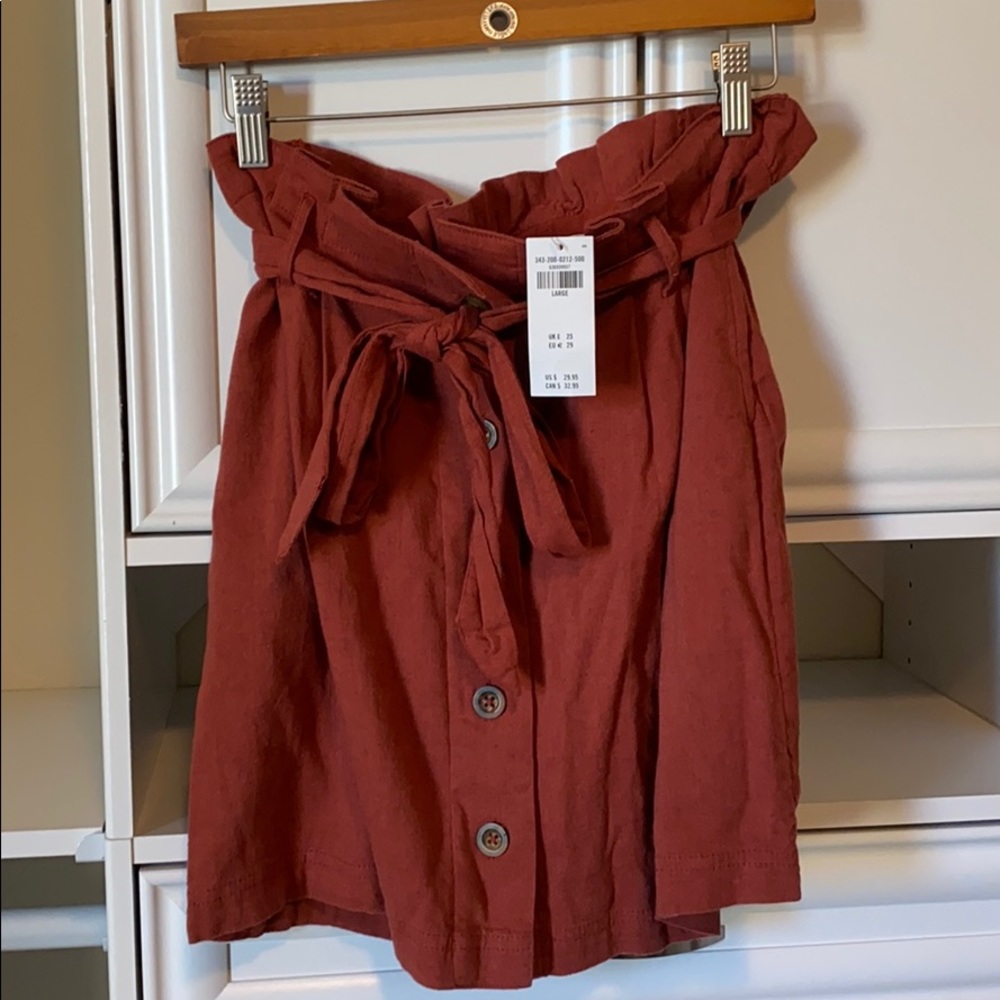 Hollister Paperbag Waist Skirt